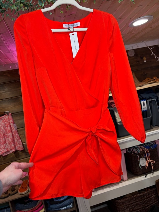 cupcakes & cashmere Pants - Gorgeous vibrant satin wrap tie romper ballon sleeves lined NWT